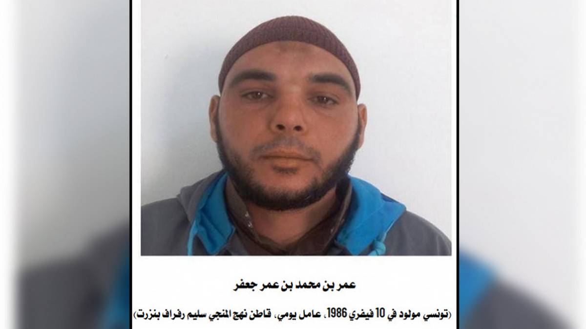 القبض  على الارهابي  المدعو “عمر بن محمد بن عمر جعفر”