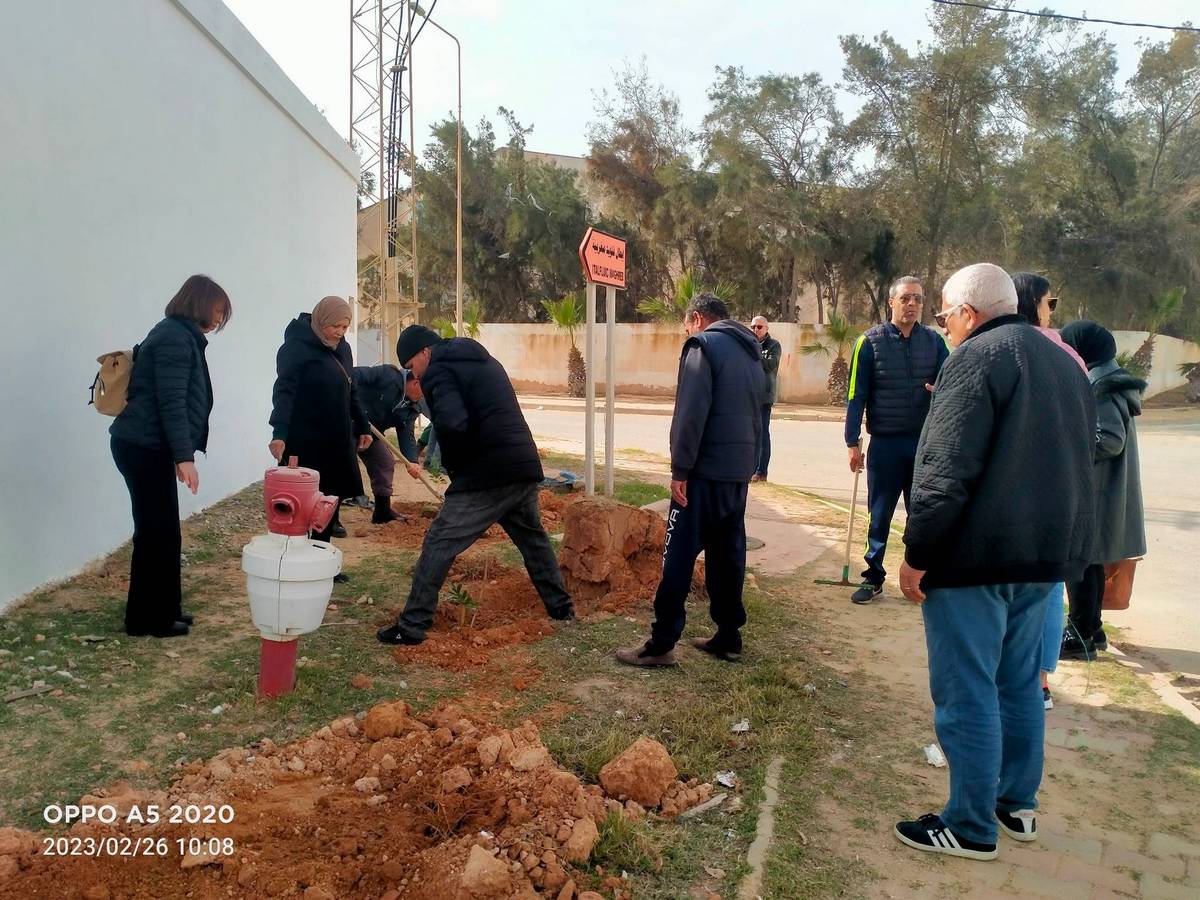صفاقس: حملة  تشجير بالمنطقة الصناعية بطينة