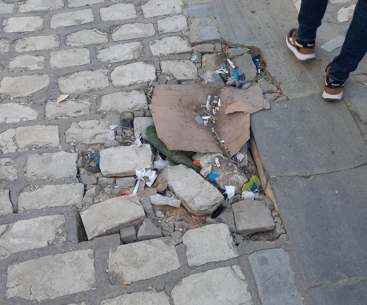 صفاقس : حفر ومطبّات بالمدينة العتيقة  ضحاياها المكفوفون وكبار  السن