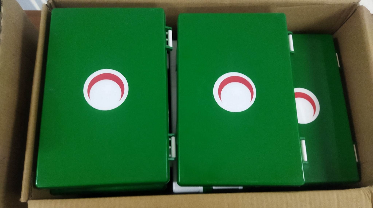 وصول مساعدات الهلال الأحمر التونسي بقرقنة وصفاقس المدينة للمخازن الوطنية