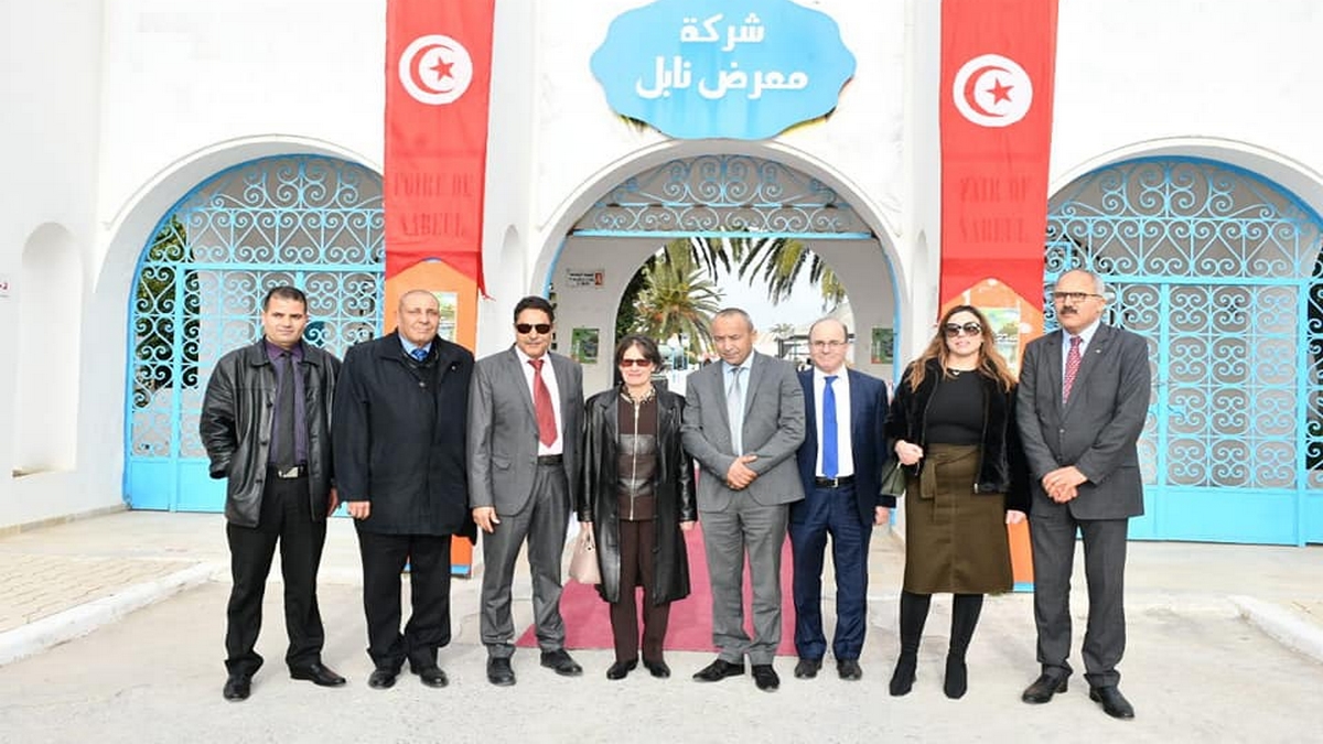 إفتتاح الدورة السادسة لمعرض الصناعات التقليدية واللباس الوطني.