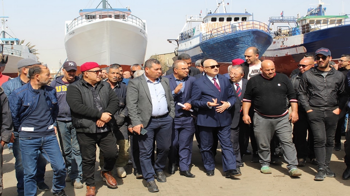 صفاقس: وزير الفلاحة يؤكد على علوية القانون ويشدد على تطبيقه في جميع المجالات حفاظا على هيبة الدّولة