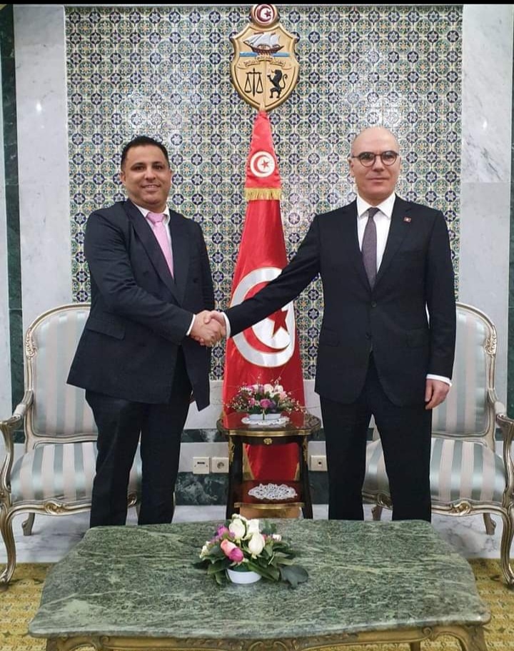 العلاقات التونسية الليبية: محور لقاء وزير الخارجية بسفير ليبيا بتونس.