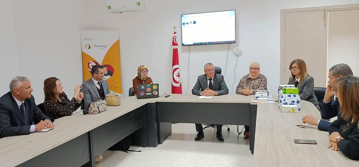 صفاقس :تكريم الفائزين في افضل مشاريع التوأمة الرقمية بمندوبية التربية صفاقس 2