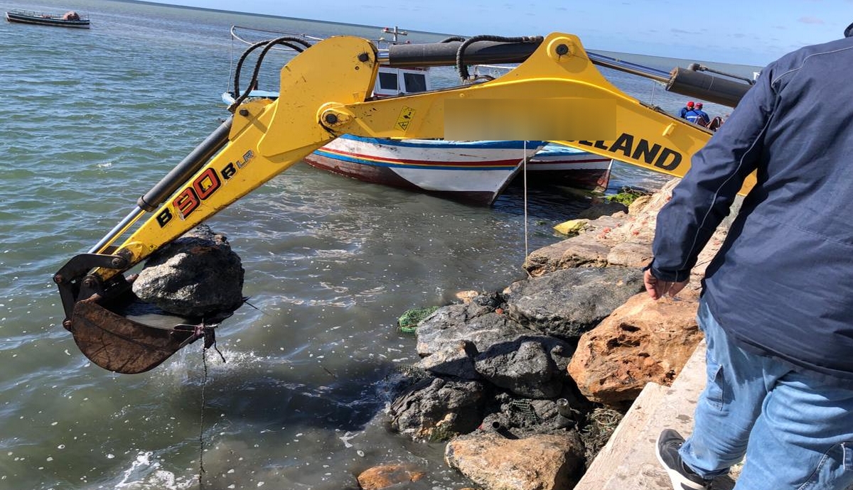 قرقنة : إزالة الصخور التي تُهدّد سلامة المراكب