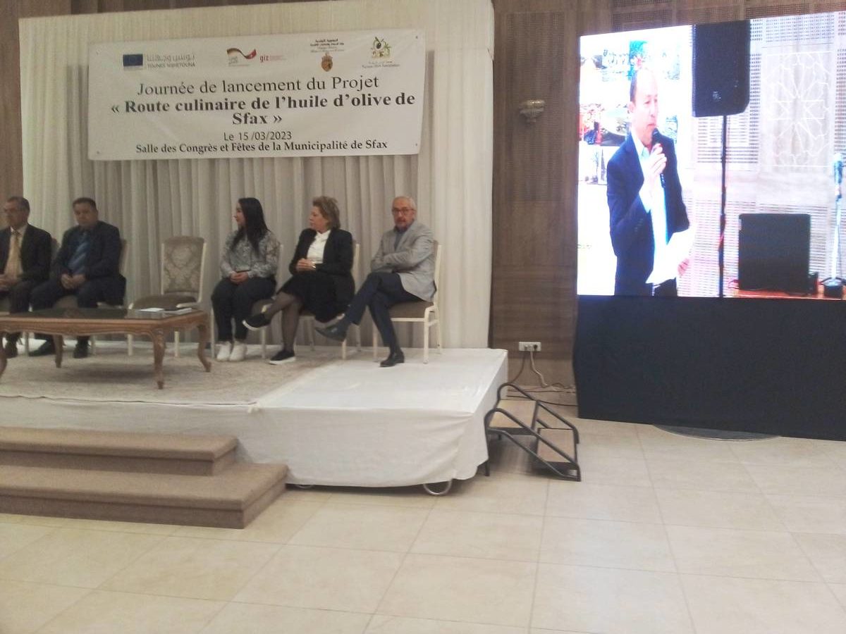 صفاقس : ندوة علمية  لتثمين طريق الطهي لزيت الزيتون