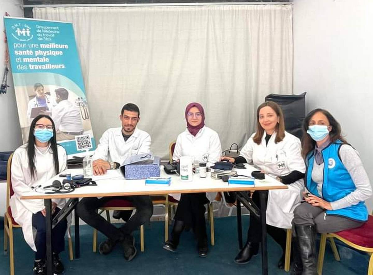 الاطار الطبّي لطب الشغل بصفاقس في يوم صحي تحسيسي