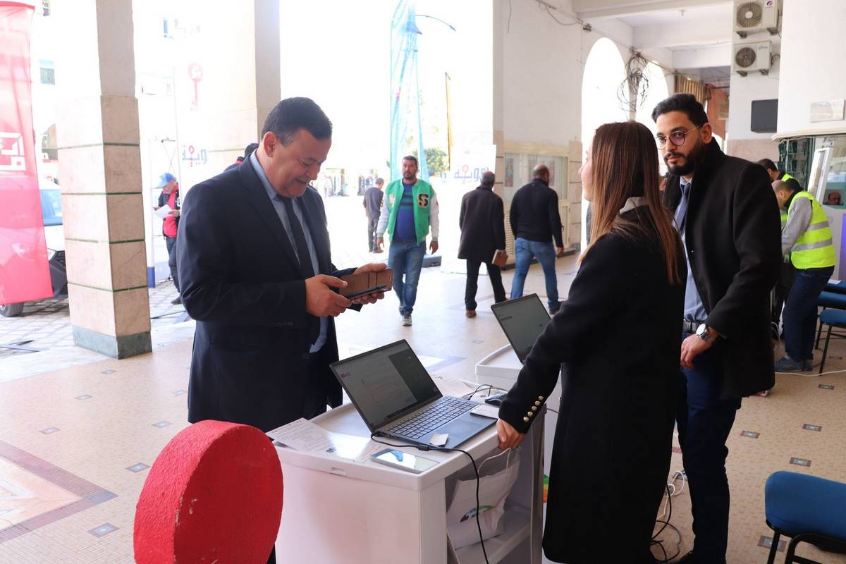 صفاقس : انطلاق الحملة الوطنيّة للحصول على الهويّة الرّقميّة عبر الجوّال