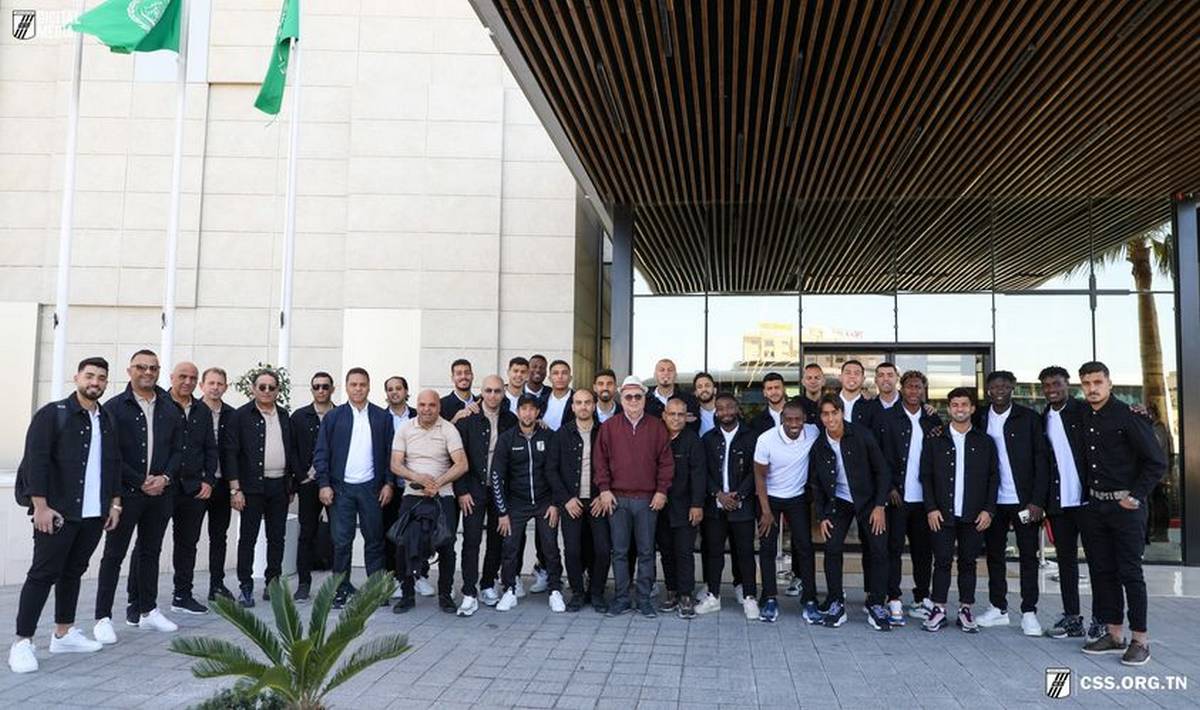 النادي  الصفاقسي  سافر الى  قطر وحكم اللقاء  العراقي علي صباح