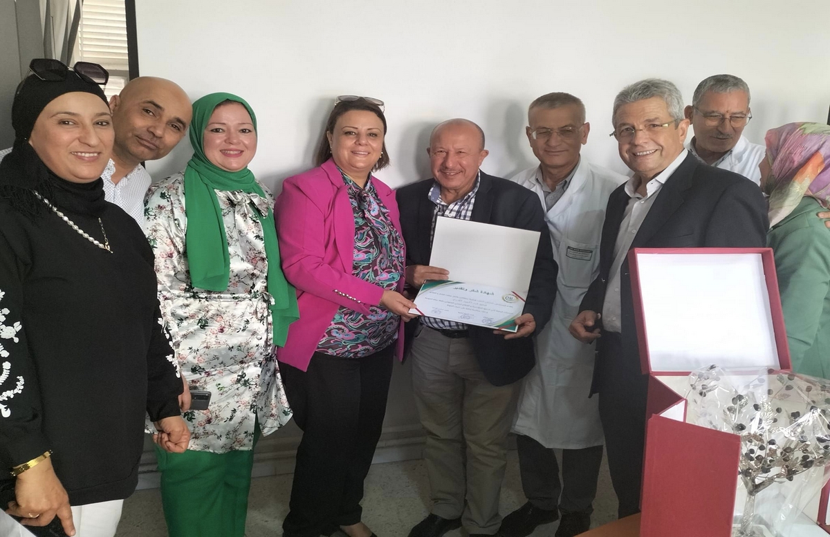 صفاقس : تكريم الدكتور عبد الحميد القروي رئس قسم التخدير والانعاش بمناسبة إحالته على شرف المهنة