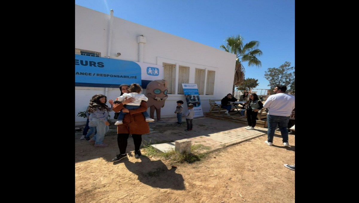 صفاقس : تلاميذ إعدادية علي البلهوان في اليوم المفتوح بقرية اطفال س و س المحرس