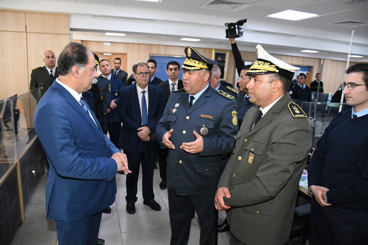 وزير الدّاخليّة يُشرفُ على جلسة عمل بمقرّ الإدارة العامّة للعمليّات