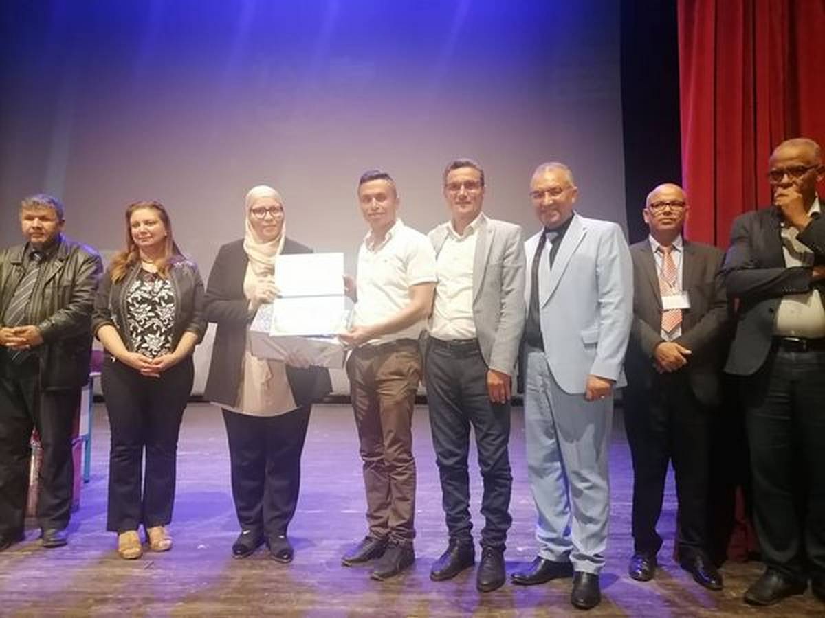 المدرسة الاعدادية بالغرابة تتحصل على جائزة التميز في ديناميكية المجموعة في الملتقى الوطني للمسرح