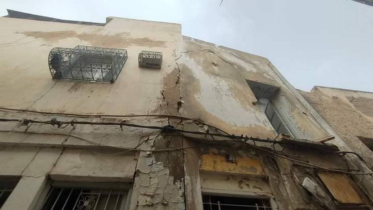 صفاقس : رغم كل  النداءات ..جدران المدينة  العتيقة  تتّكئ على “المادري “