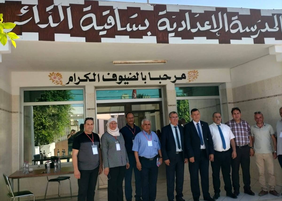 المعتمد الأول المكلف بتسيير شؤون ولاية صفاقس يتفقد سير  اجراء امتحانات السيزيام