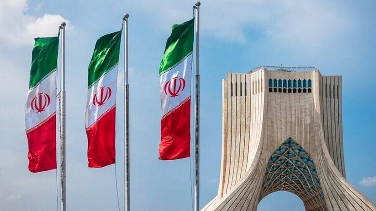 إيران تندد بتمديد العقوبات الأوروبية عليها