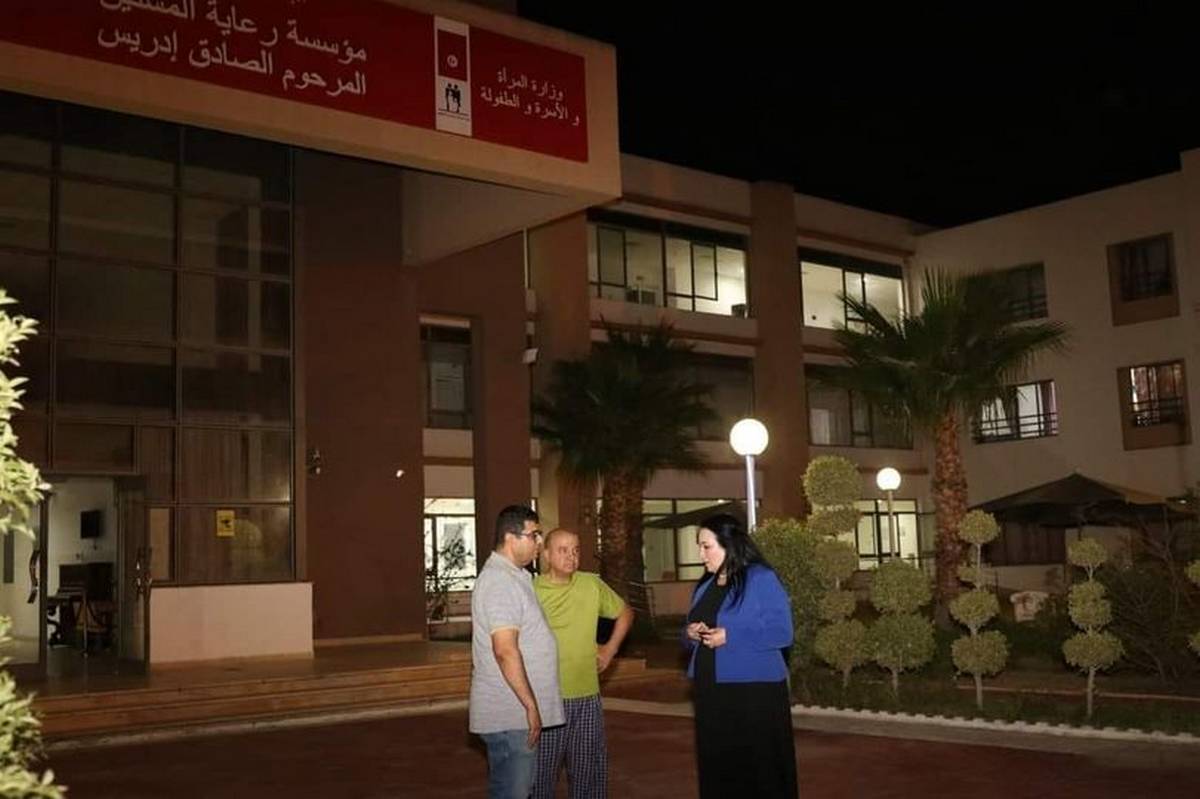 وزيرة الأسرة تؤدي زيارة تفقّد ليليّة لمؤسستي رعاية المسنين بقمرت ومنوبة