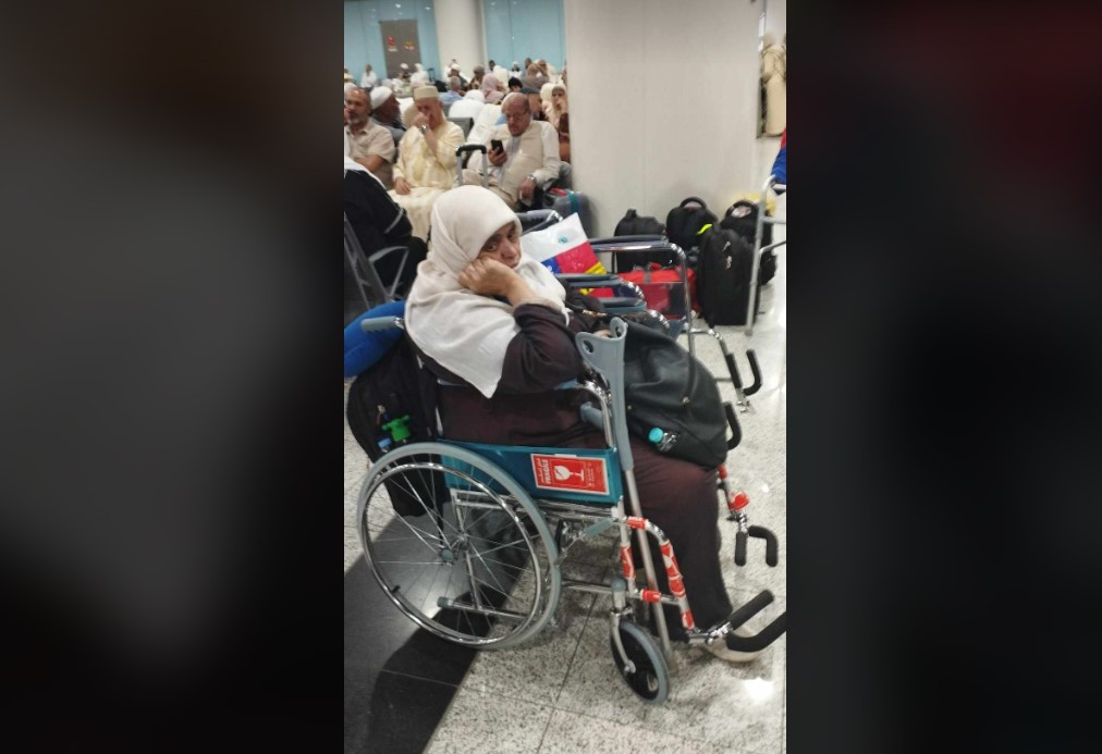 صفاقس عاجل عدد كبير من الحجيج العالقين في مطار المدينة المنورة منذ 30 ساعة