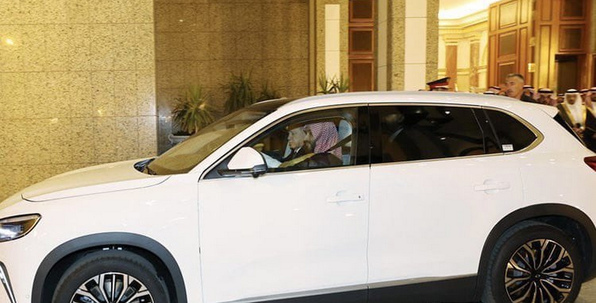 سعر ومواصفات السيارة الكهربائية التركية التي أهداها أردوغان للعاهل السعودي وولي العهد
