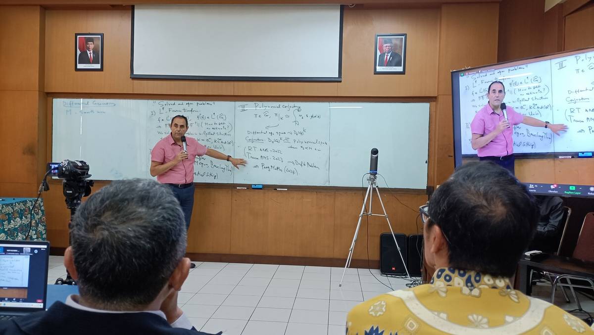 من باندونغ :محاضرة علمية للبروفيسور علي البقلوطي واعداد لاتفاقية مع جامعة صفاقس