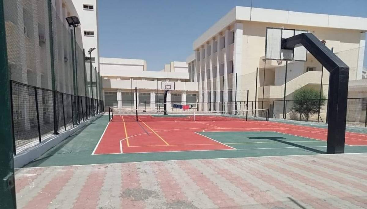 صفاقس: ملعب متعدد الاختصاصات بكلية الطب