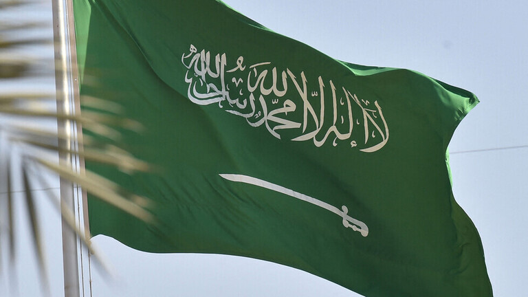 السعودية.. إحالة مدونة إلى النيابة العامة بسبب منشورات مسيئة للنبي محمد