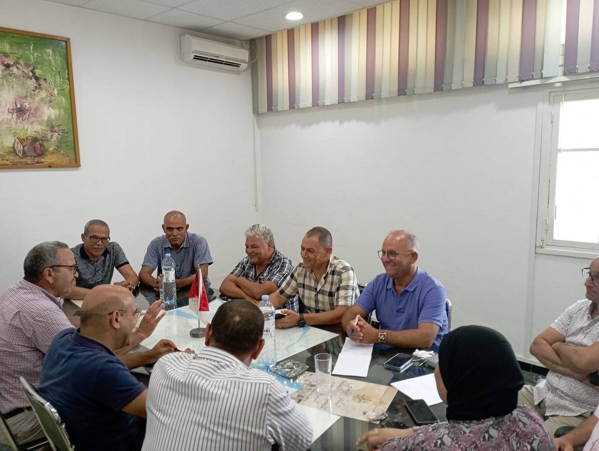 الفرع الجامعي للتعليم   يعقد  اجتماعا  تحضيريا المندوبية الجهوية صفاقس 1