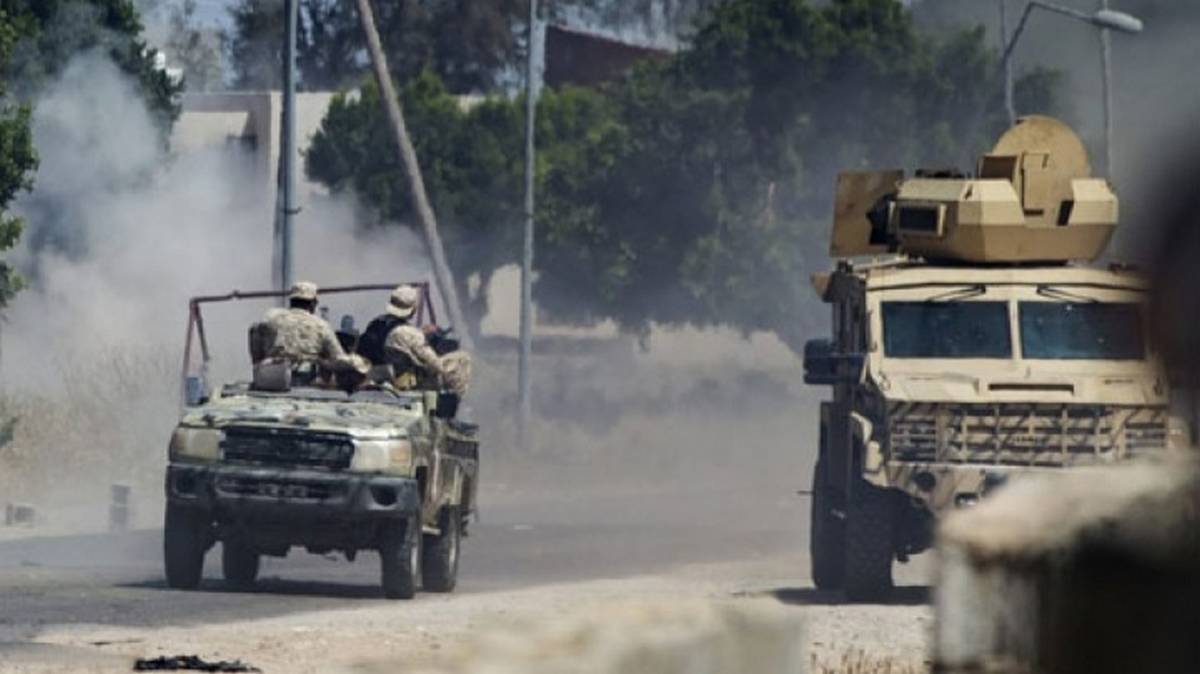 نقل جرحى مواجهات طرابلس الى  تونس