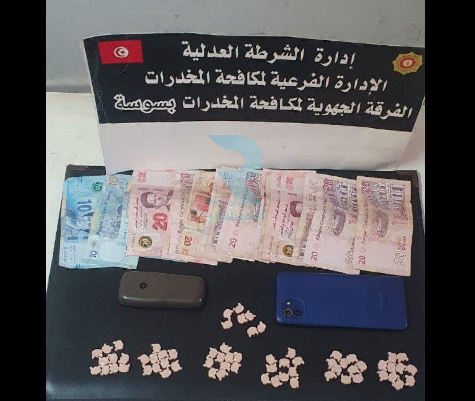 الاحتفاظ ب03 أشخاص بتهمة ترويج المخدرات في المعاهد الثانوية والجامعات