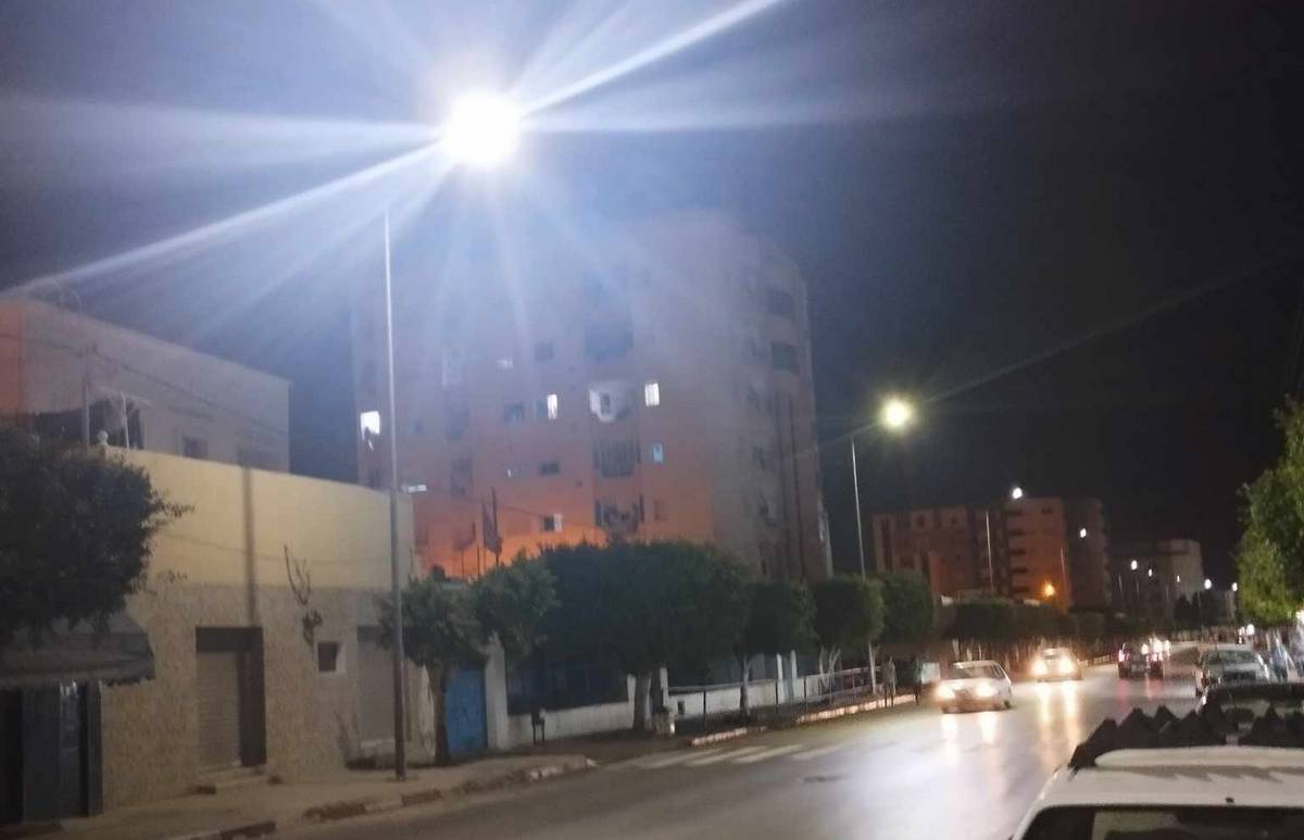 بلديّة  قرمدة تغيّر فوانيس  الطريق الرئيسي
