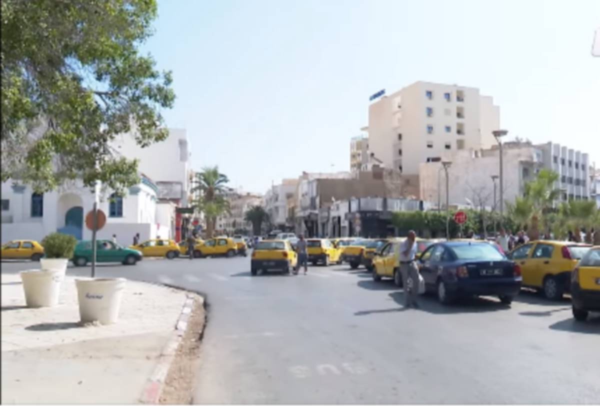 صفاقس  بدون  تاكسيات : حملة تضامن  بين  المواطنين
