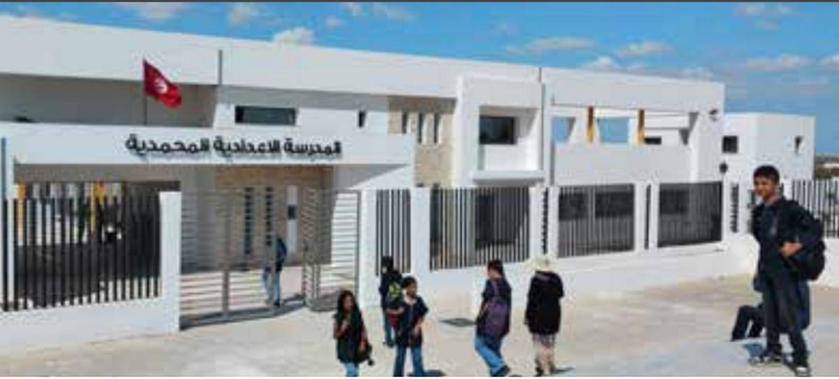وزير  التربية  يدشّن المدرسة الإعدادية بالمحمدية،ولاية  بن عروس