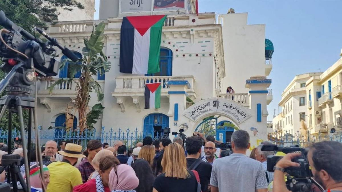 زياد دبار يدعو الصحفيين إلى التبرع لفائدة الشعب الفلسطيني