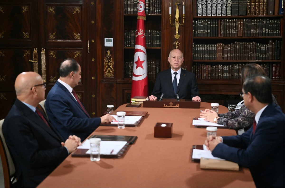 قيس سعيّد :  لا يمكن القبول بأن ترتفع أسعار الزيت بهذا الشكل مهما كانت المبررات