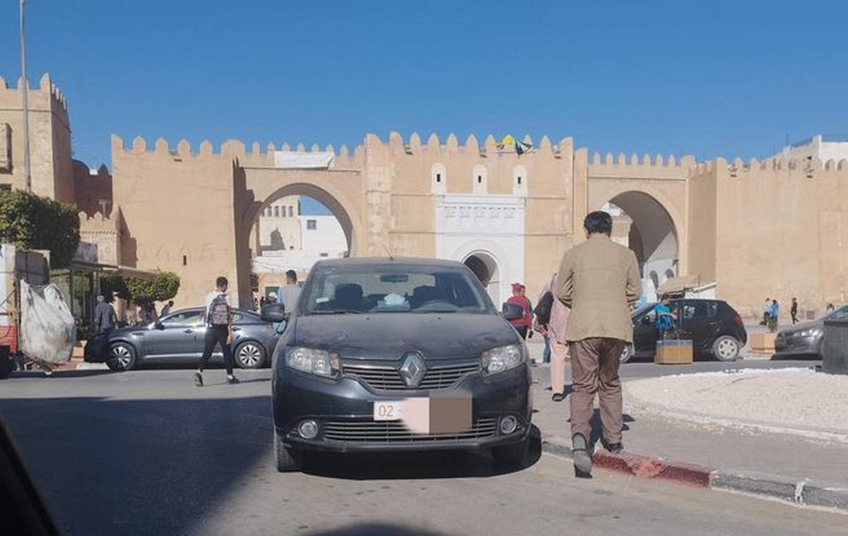 صفاقس : سيّارات  البلدية  فوق القانون
