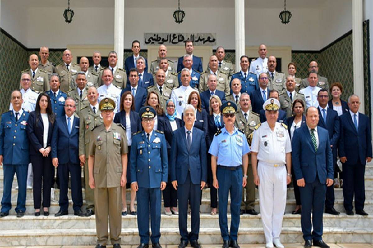 وزيرالدفاع يؤكد خلال افتتاح الدورة 41 لمعهد الدفاع الوطني على ضرورة ضمان الأمن الإقتصادي والإجتماعي.