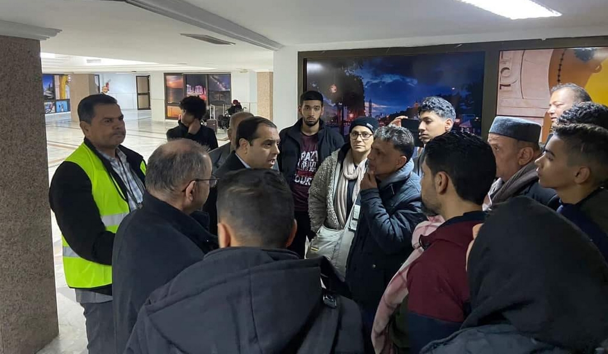 57 شخصا من العائلات التونسية رفقة ازواجهم الفلسطينيين يصلون الى تونس