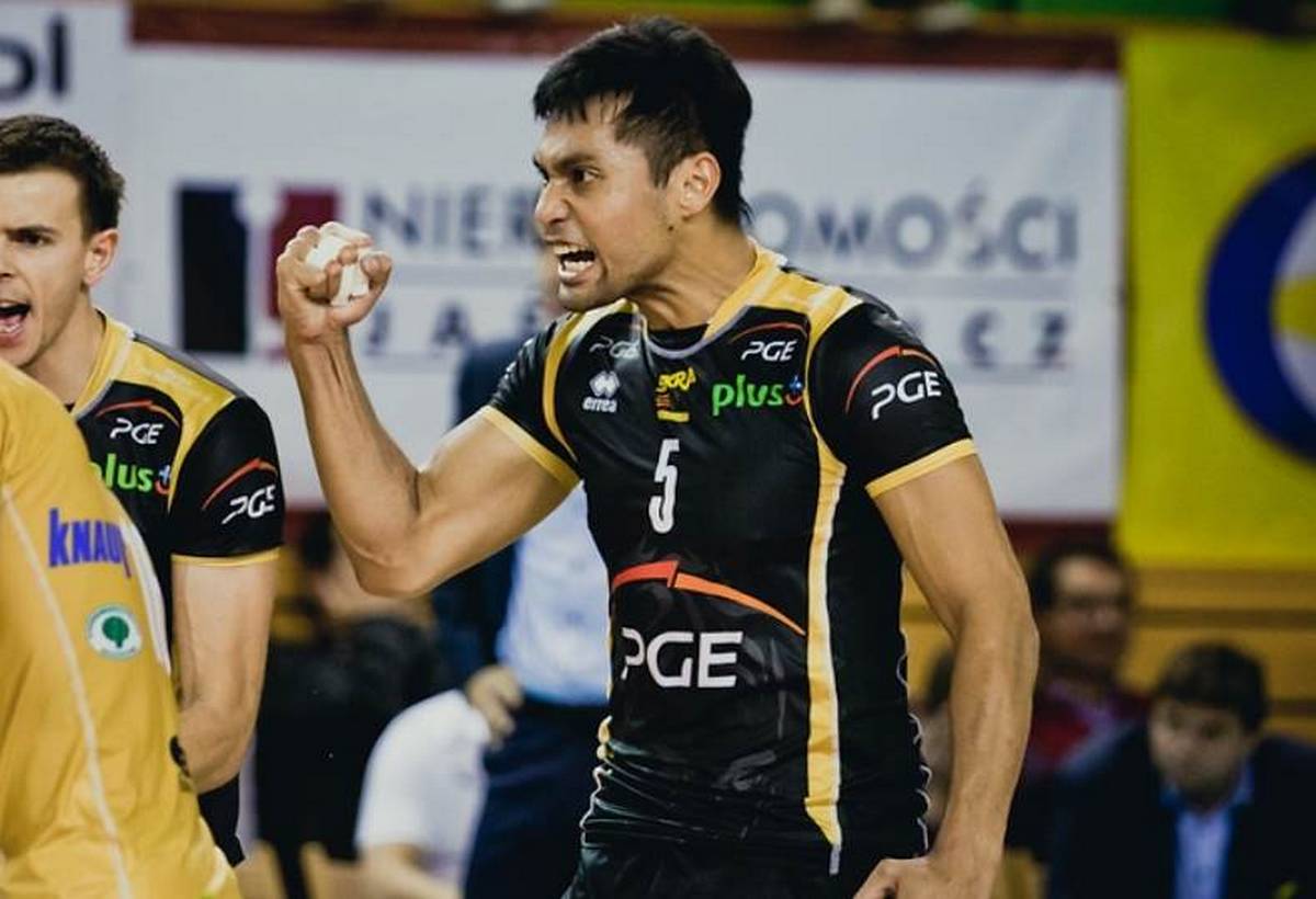 طائرة  النادي  الصفاقسي : فرنسي يعزز رصيد  اللاعبين