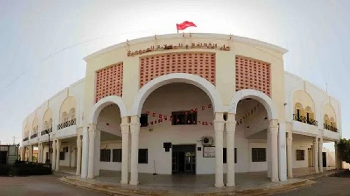 صفاقس: دار الثقافة ساقية الدائر تنظم  تظاهرة  “في ثنايا الخط العربي”.