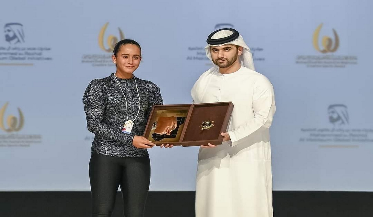 نور سحنون تفوز بجائزة أفضل ناشئ عربي