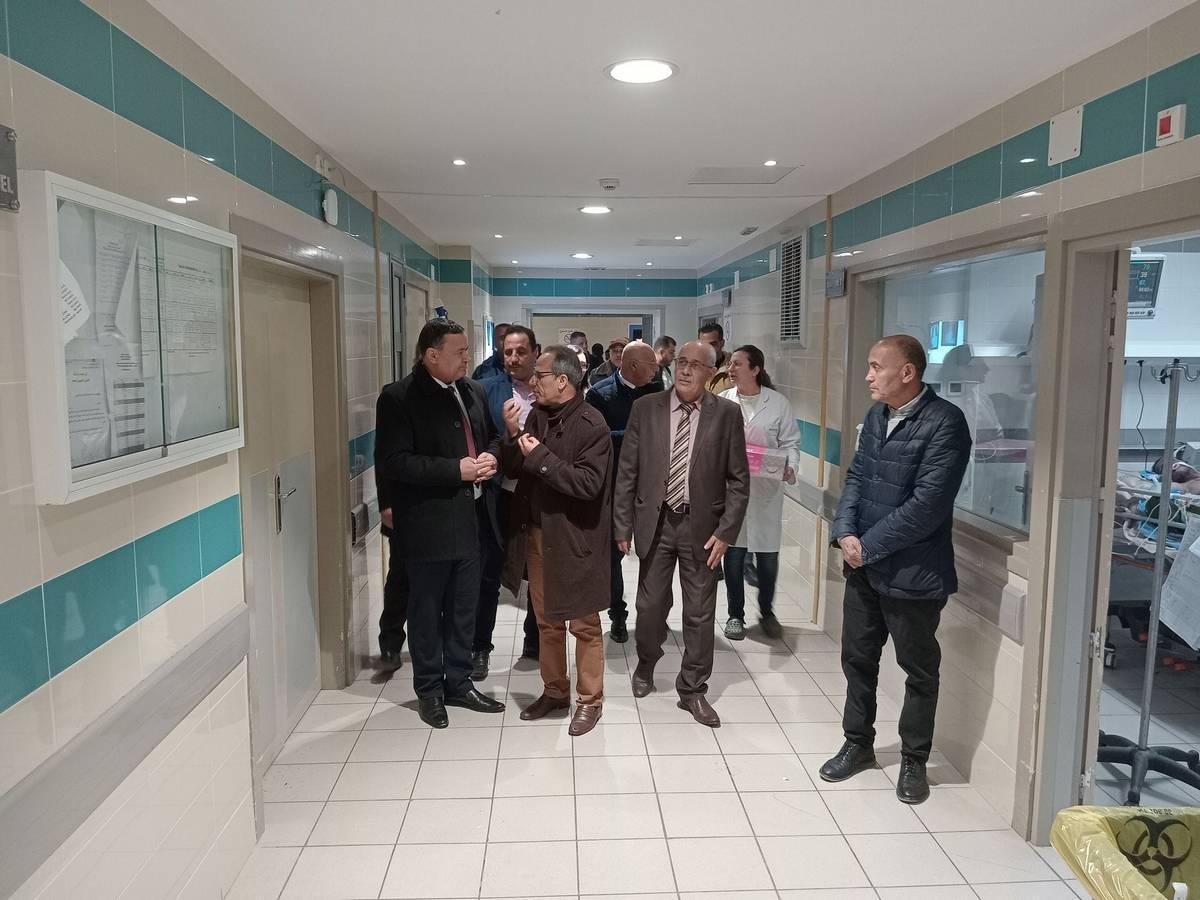 المعتمد الأول المكلف بتسيير شؤون ولاية صفاقس يؤدّي زيارات ليلية  لبعض  المؤسسات العموميّة