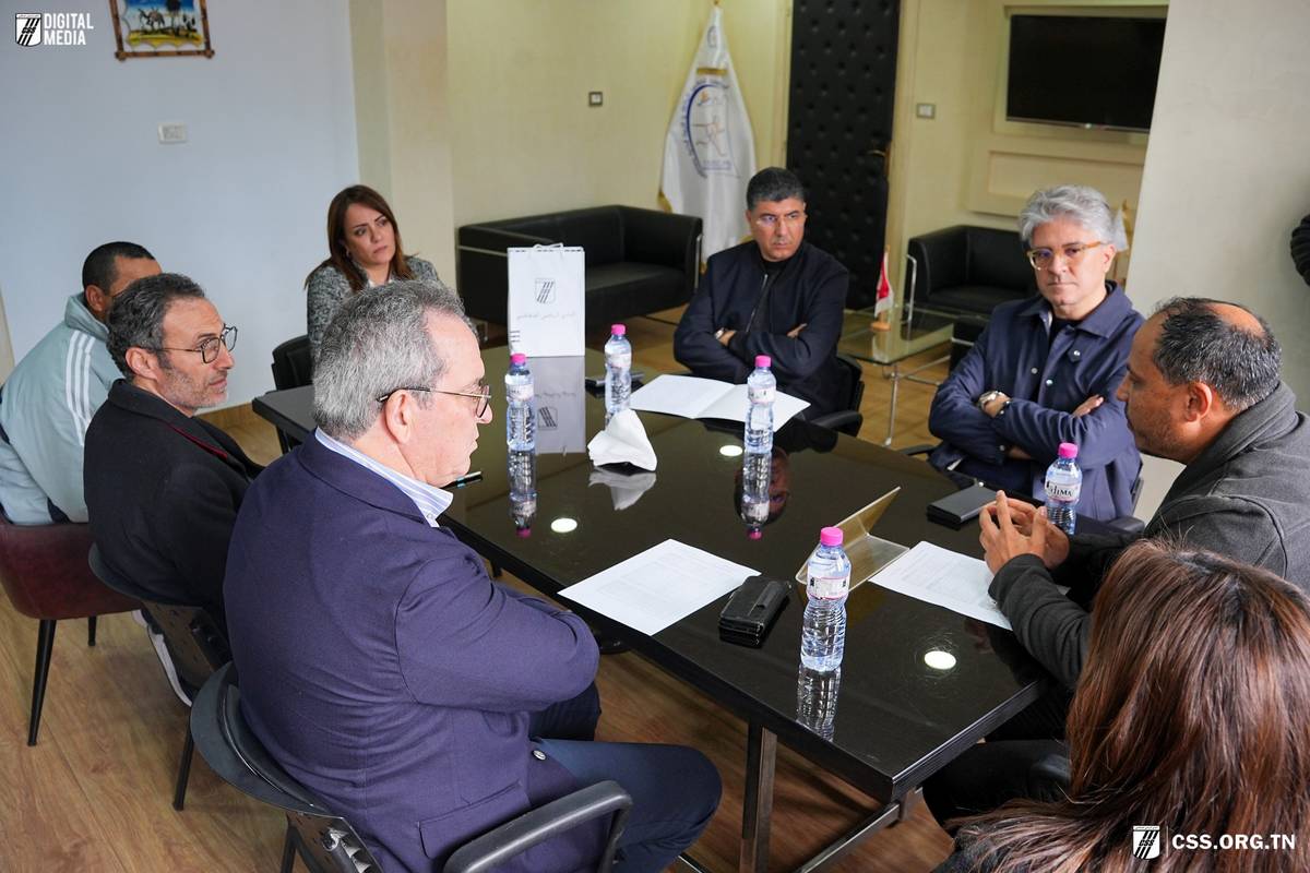 جلسة عمل بين هيئة النادي الصفاقسي و المعهد العالي للرياضة والتربية البدنية