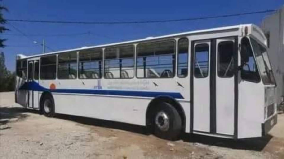 وزارة النقل: تعزيز النقل المدرسي بعدد من المناطق بولاية القصرين