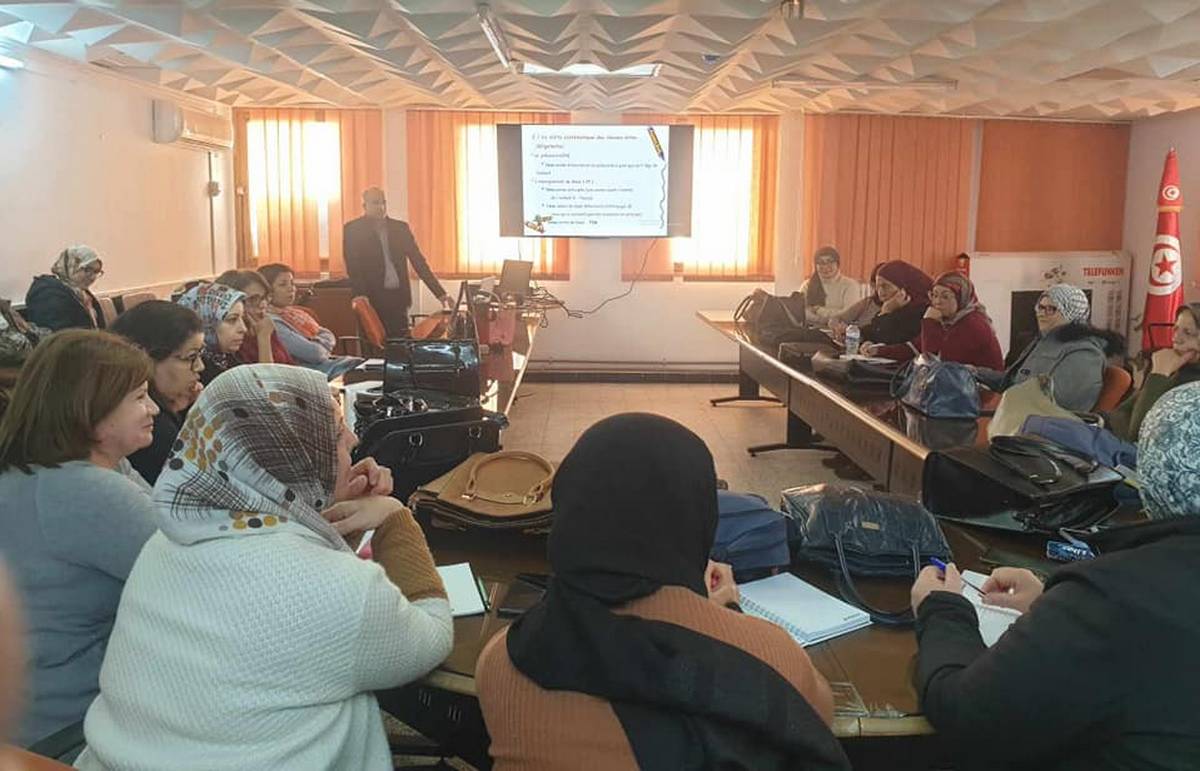 صفاقس  وحدة الطب المدرسي والجامعي تنظم أولى حصص التكوين