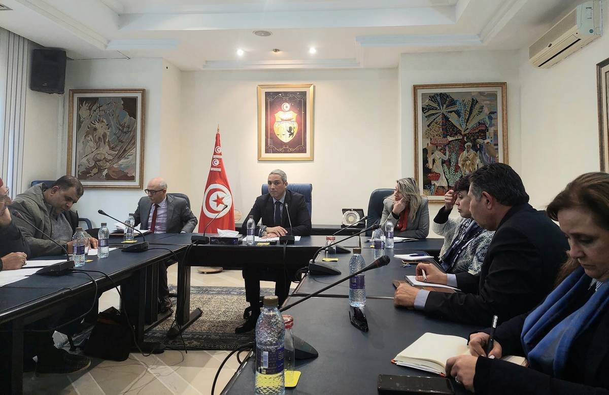 وزير السياحة يلتقي عددا من حرفيي قطاع المصوغ