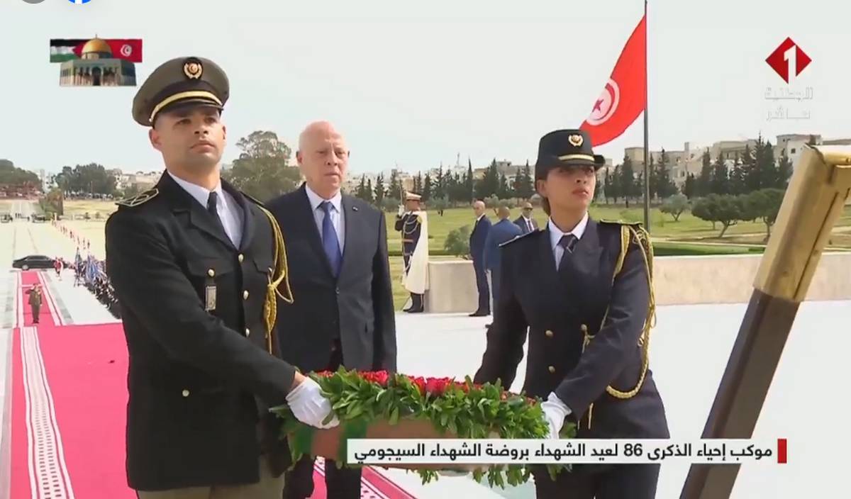 رئيس الجمهورية يشرف على موكب إحياء الذكرى 86 لعيد الشهداء