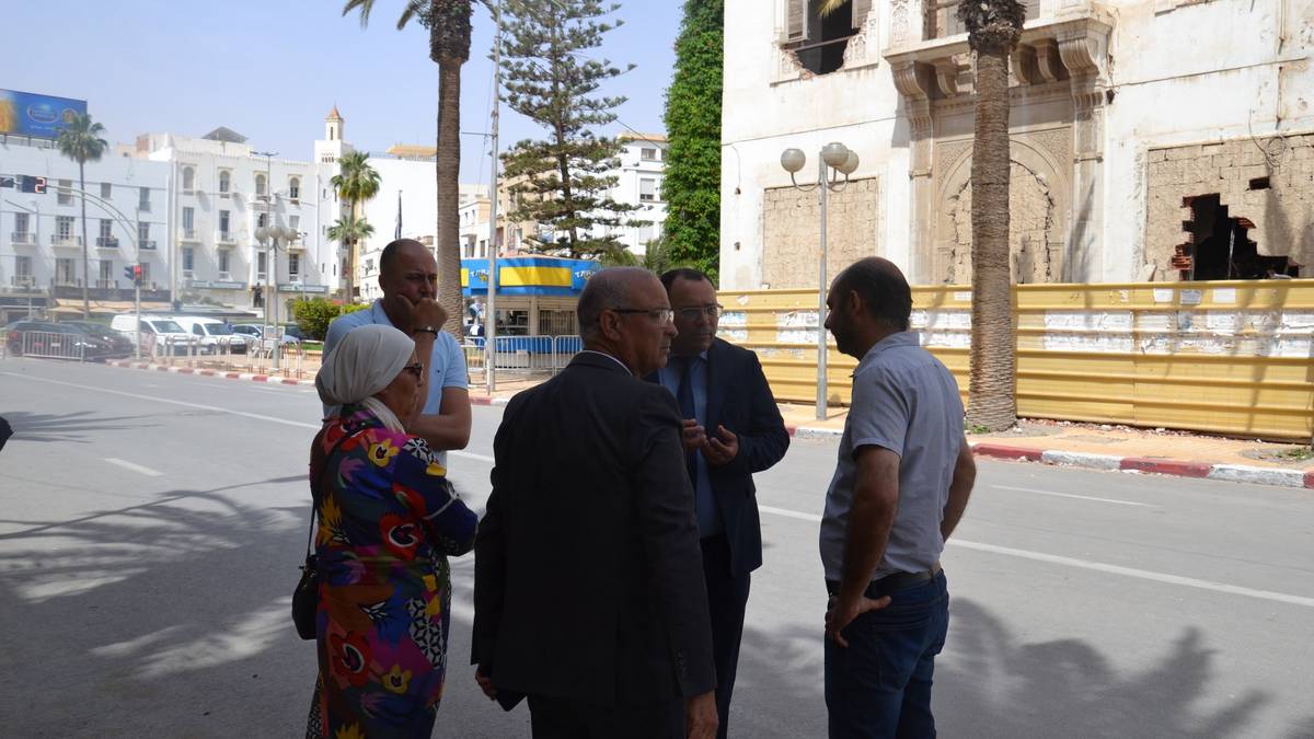 صفاقس : انطلاق الأشغال الإستعجالية بعقار عمارة البنك التونسي سابقا بباب بحر