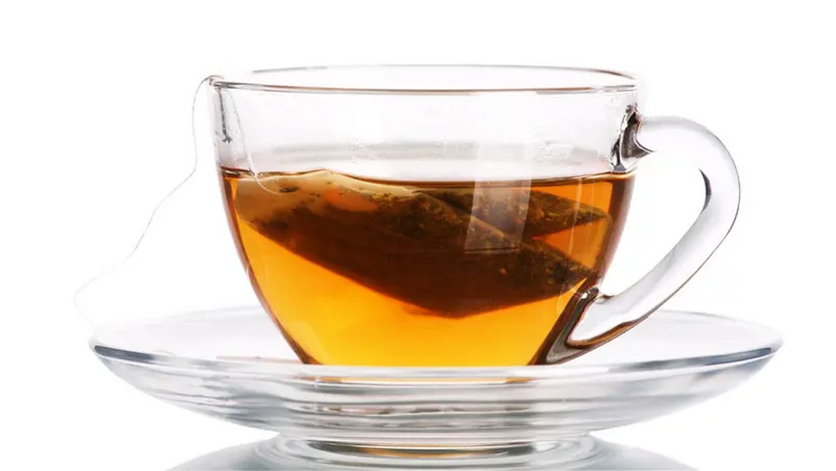 طبيب قلب مصري يوضح 10 فوائد لشرب الشاي..