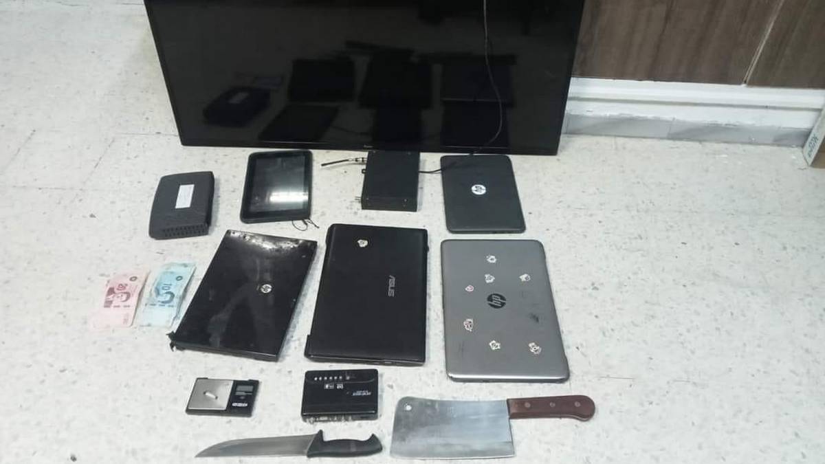 تونس العاصمة : الإحتفاظ بعنصر إجرامي وحجز آلات إلكترونية محل سرقة