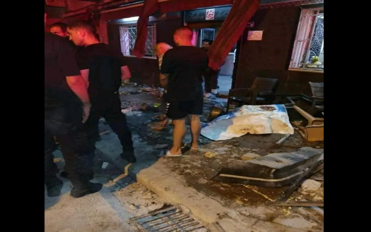 الوردية : وفاة شخصين واصابة 10 اخرين في حادث اصطدام شاحنة ثقيلة ببهو مقهى